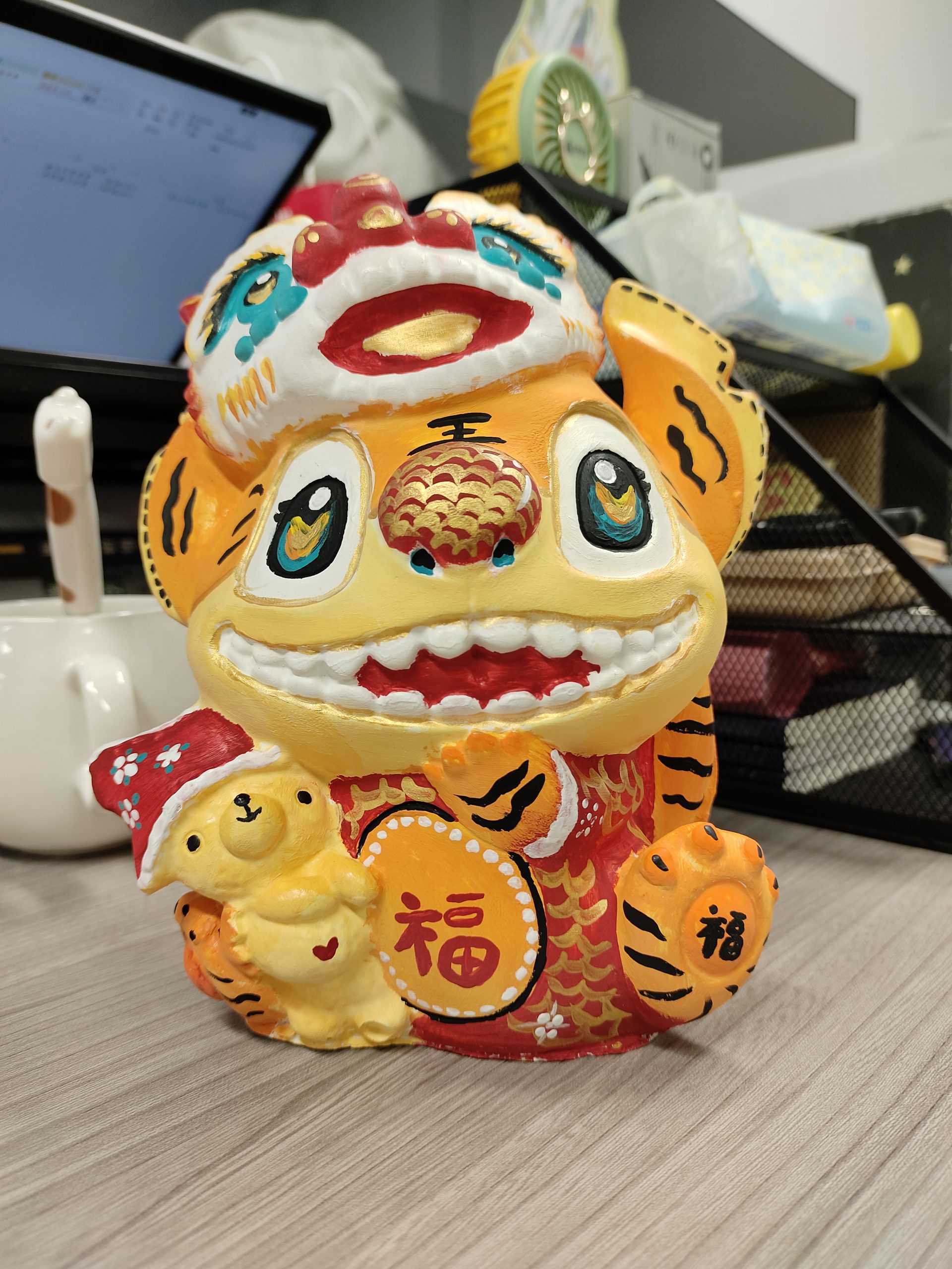 石膏娃娃正面